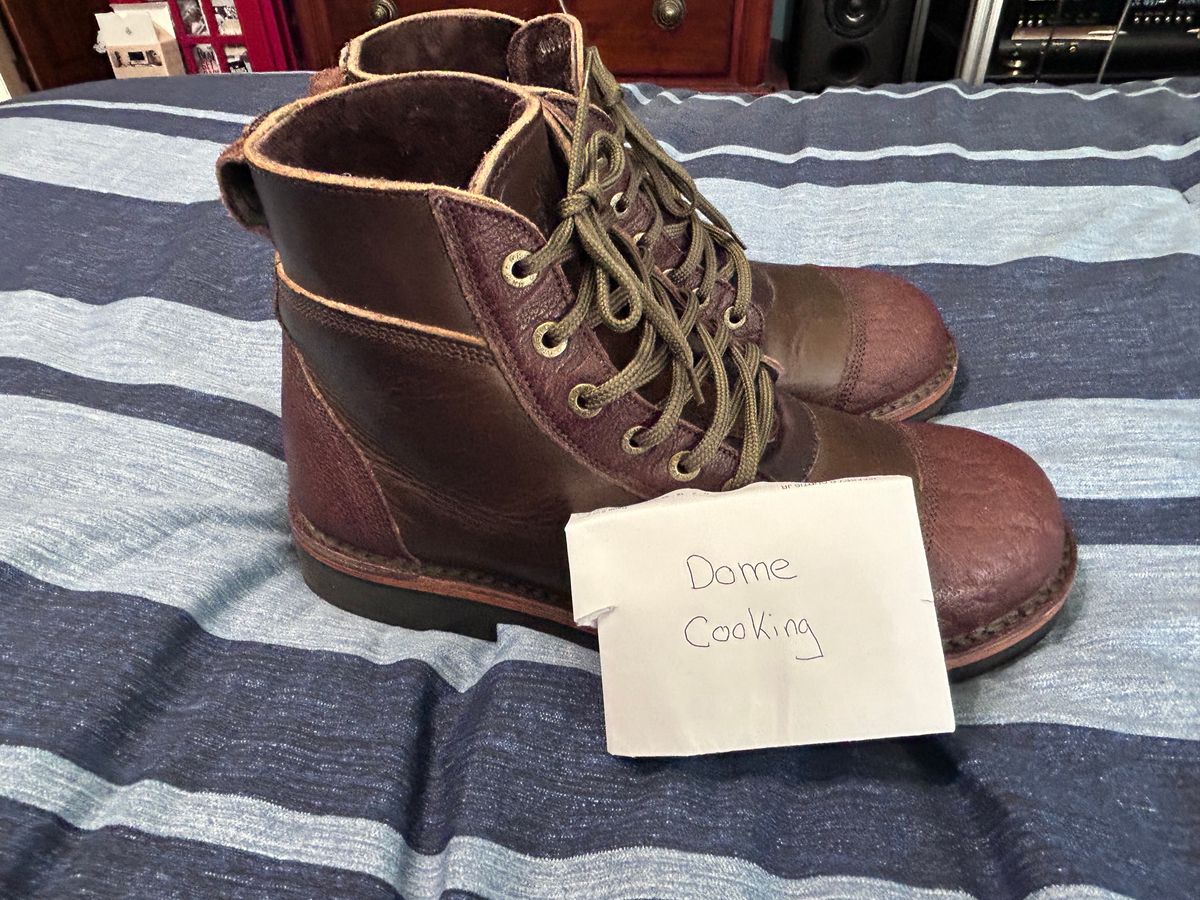 Photo by rattler360 on November 2, 2025 of the Jim Green Numzaan in Cusom One Off Cape Buffalo/ Olive brown Horween.