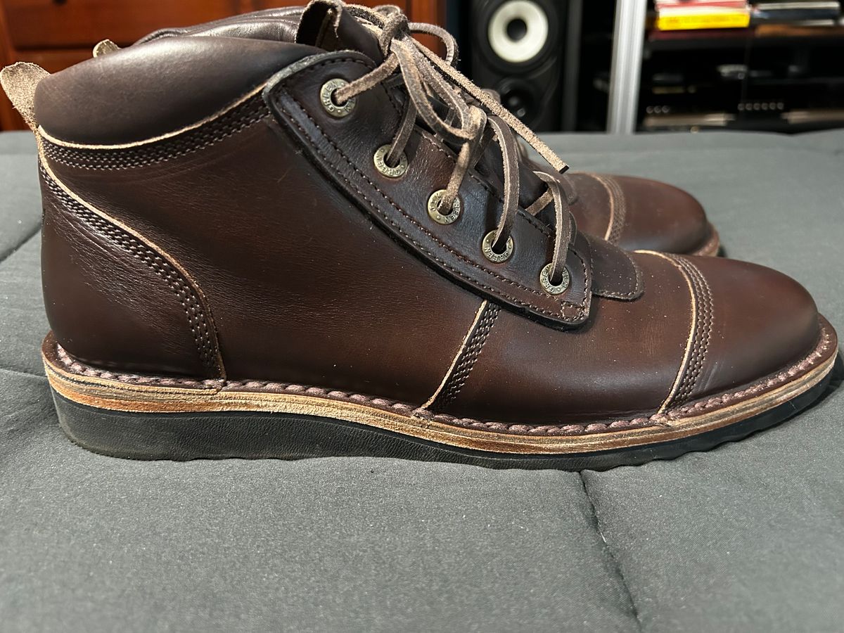 Photo by rattler360 on January 1, 2024 of the Jim Green African Ranger in Horween Burgundy Chromexcel.