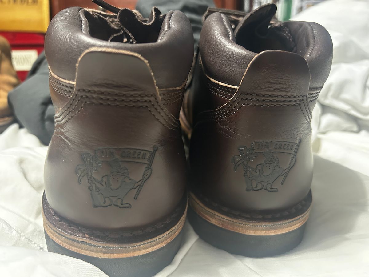 Photo by rattler360 on February 2, 2024 of the Jim Green African Ranger in Horween Burgundy Chromexcel.
