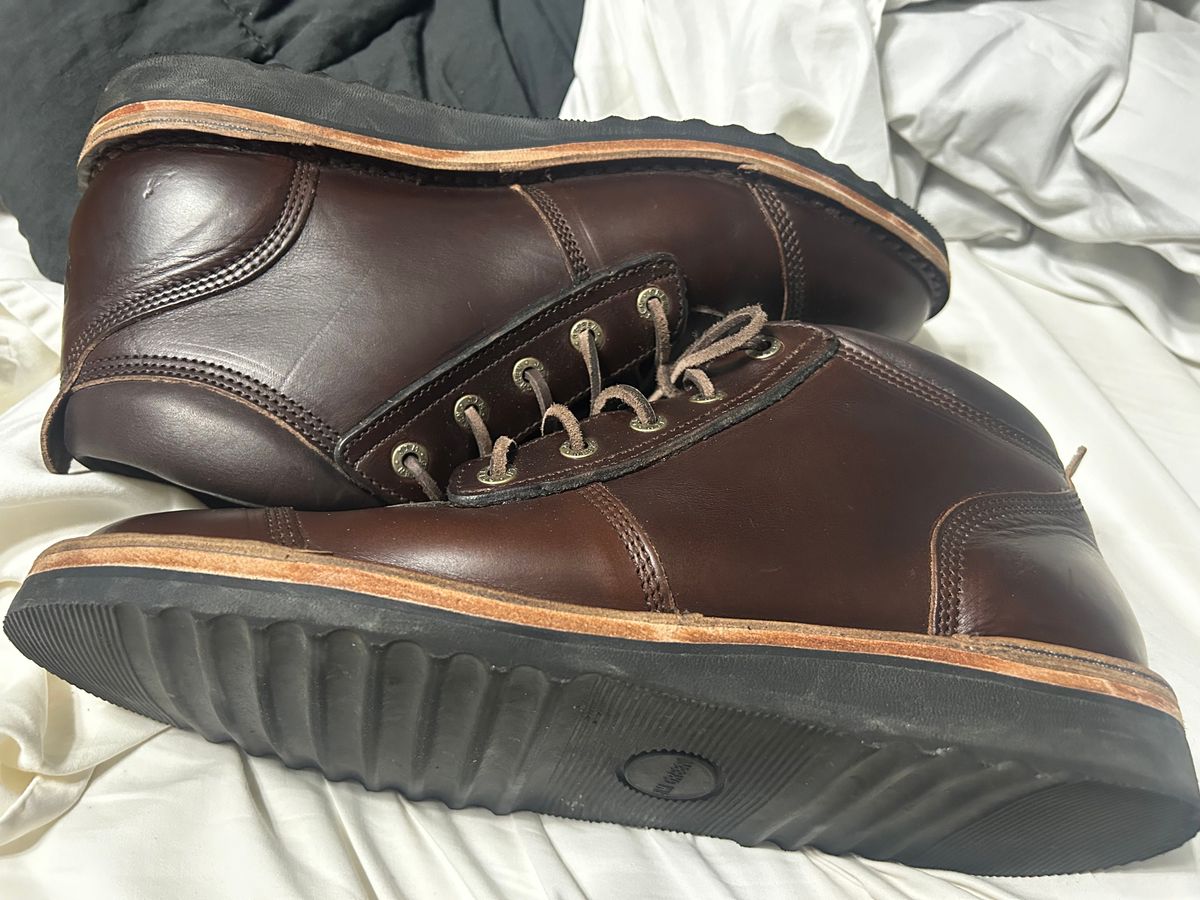 Photo by rattler360 on February 2, 2024 of the Jim Green African Ranger in Horween Burgundy Chromexcel.