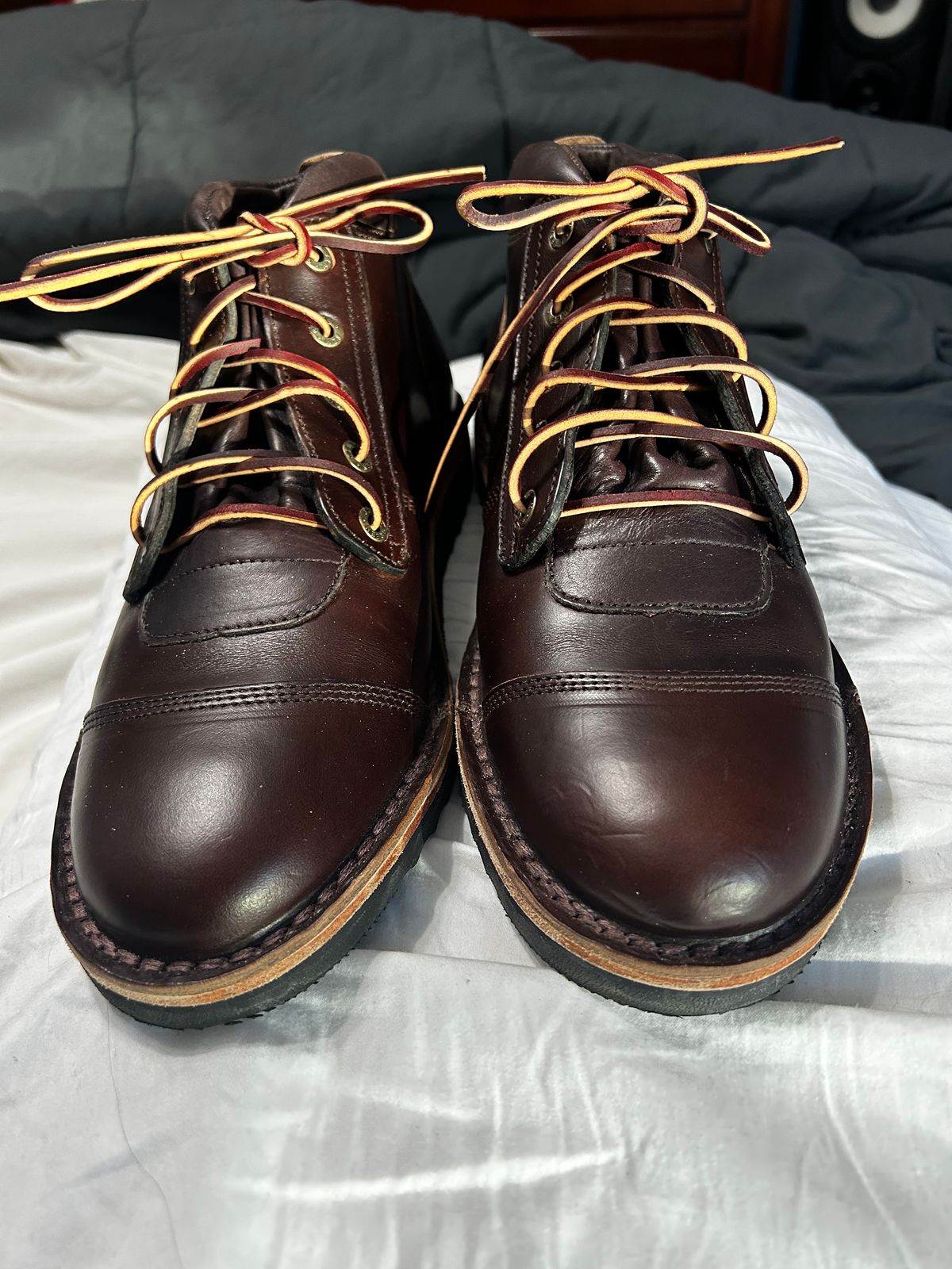 Photo by rattler360 on March 1, 2024 of the Jim Green African Ranger in Horween Burgundy Chromexcel.