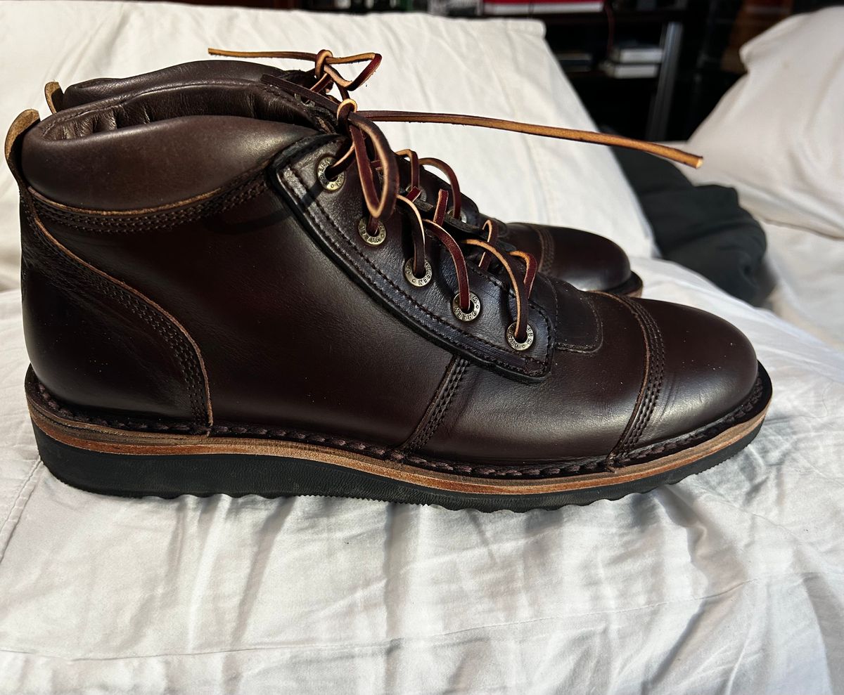 Photo by rattler360 on March 1, 2024 of the Jim Green African Ranger in Horween Burgundy Chromexcel.