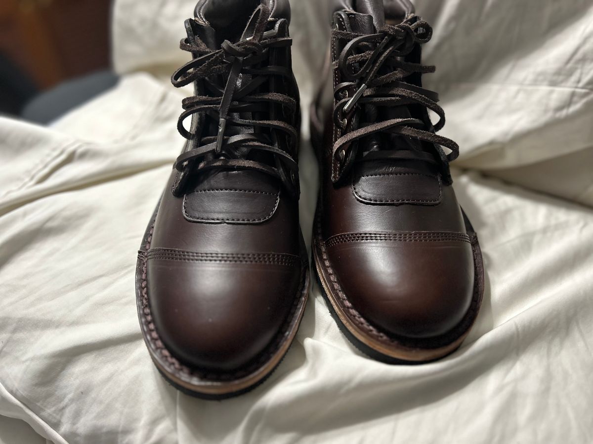 Photo by rattler360 on October 1, 2023 of the Jim Green African Ranger in Horween Burgundy Chromexcel.