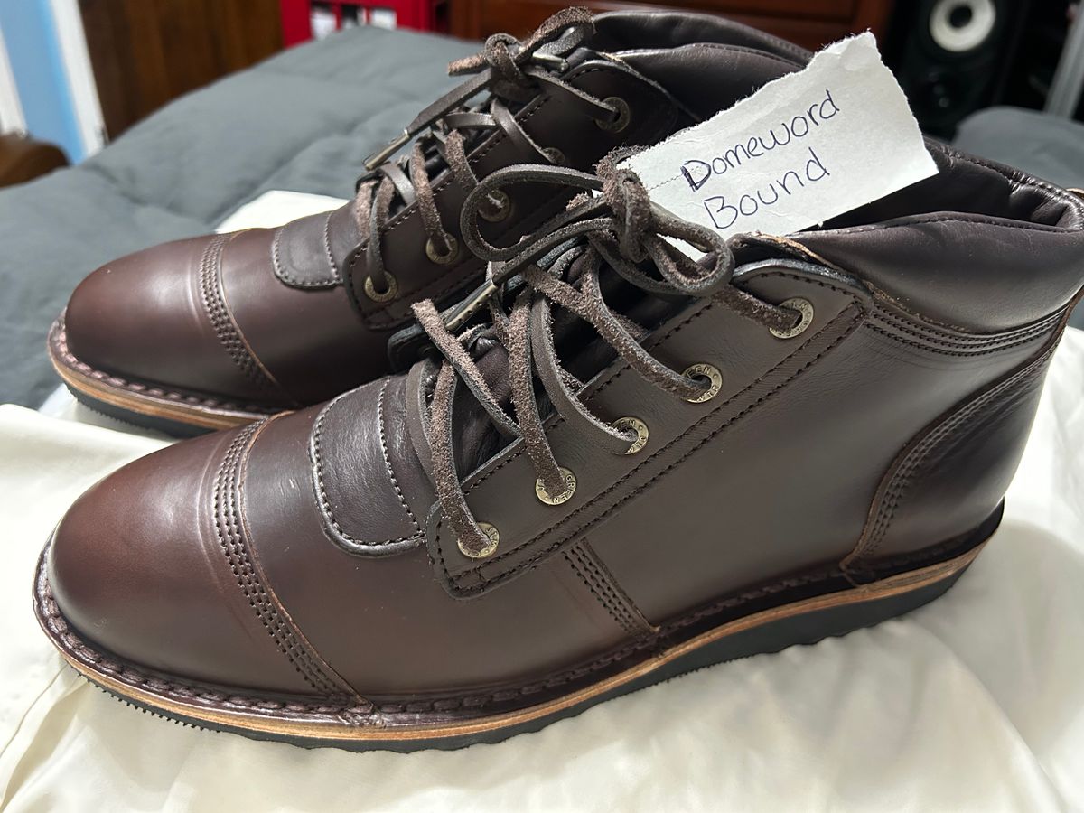 Photo by rattler360 on October 1, 2023 of the Jim Green African Ranger in Horween Burgundy Chromexcel.