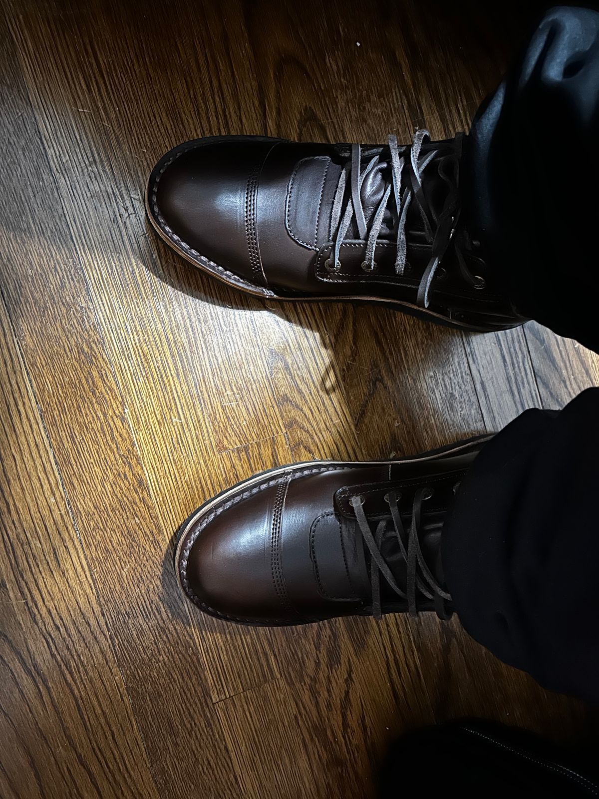 Photo by rattler360 on October 1, 2023 of the Jim Green African Ranger in Horween Burgundy Chromexcel.
