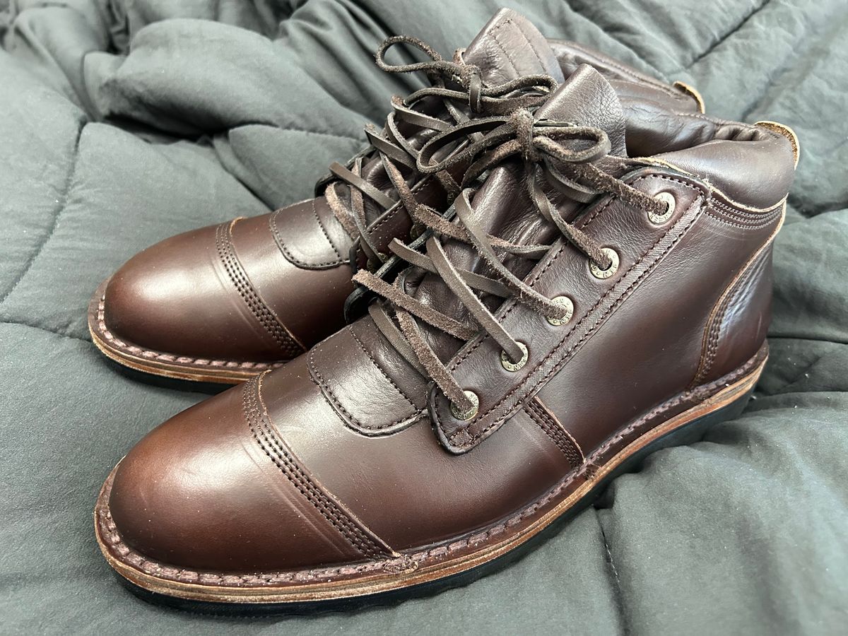 Photo by rattler360 on November 1, 2023 of the Jim Green African Ranger in Horween Burgundy Chromexcel.