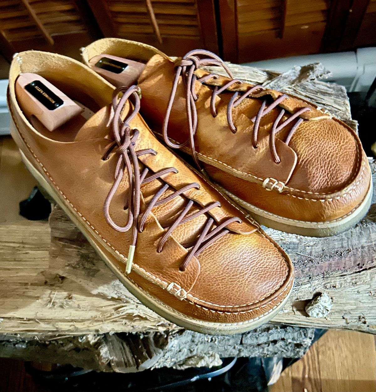 Photo by rattler360 on March 1, 2025 of the Yogi Footwear Finn 3 in Chestnut Brown.