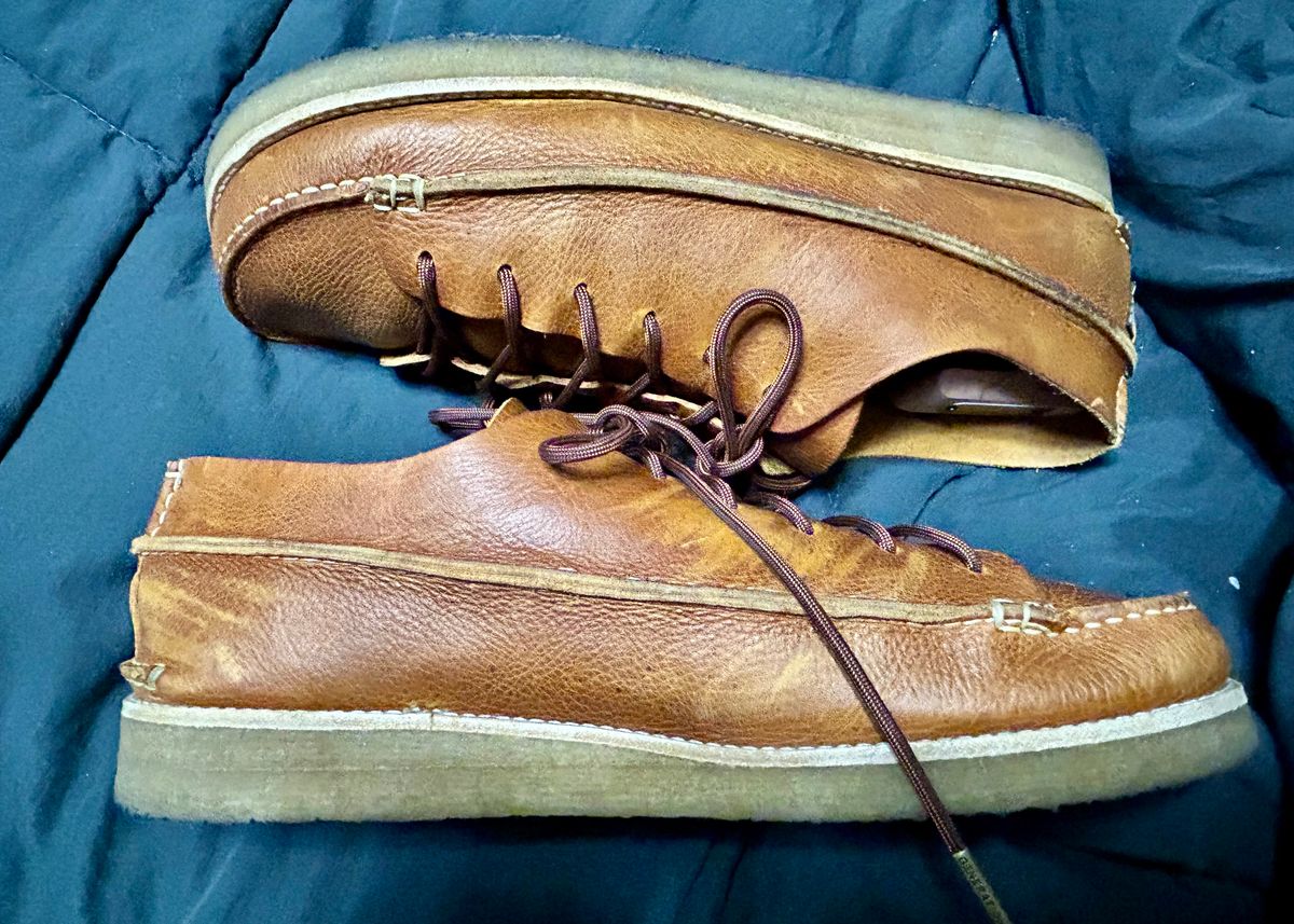 Photo by rattler360 on March 1, 2025 of the Yogi Footwear Finn 3 in Chestnut Brown.