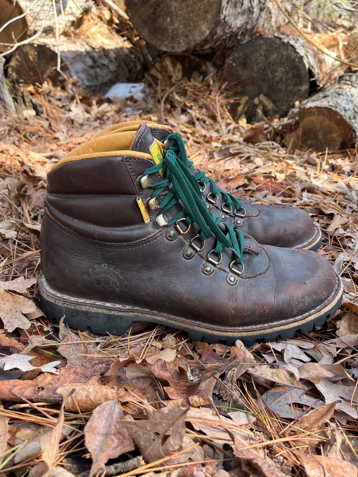 Photo by QuinnH on February 5, 2023 of the Jim Green Razorback in Brown Full Grain.