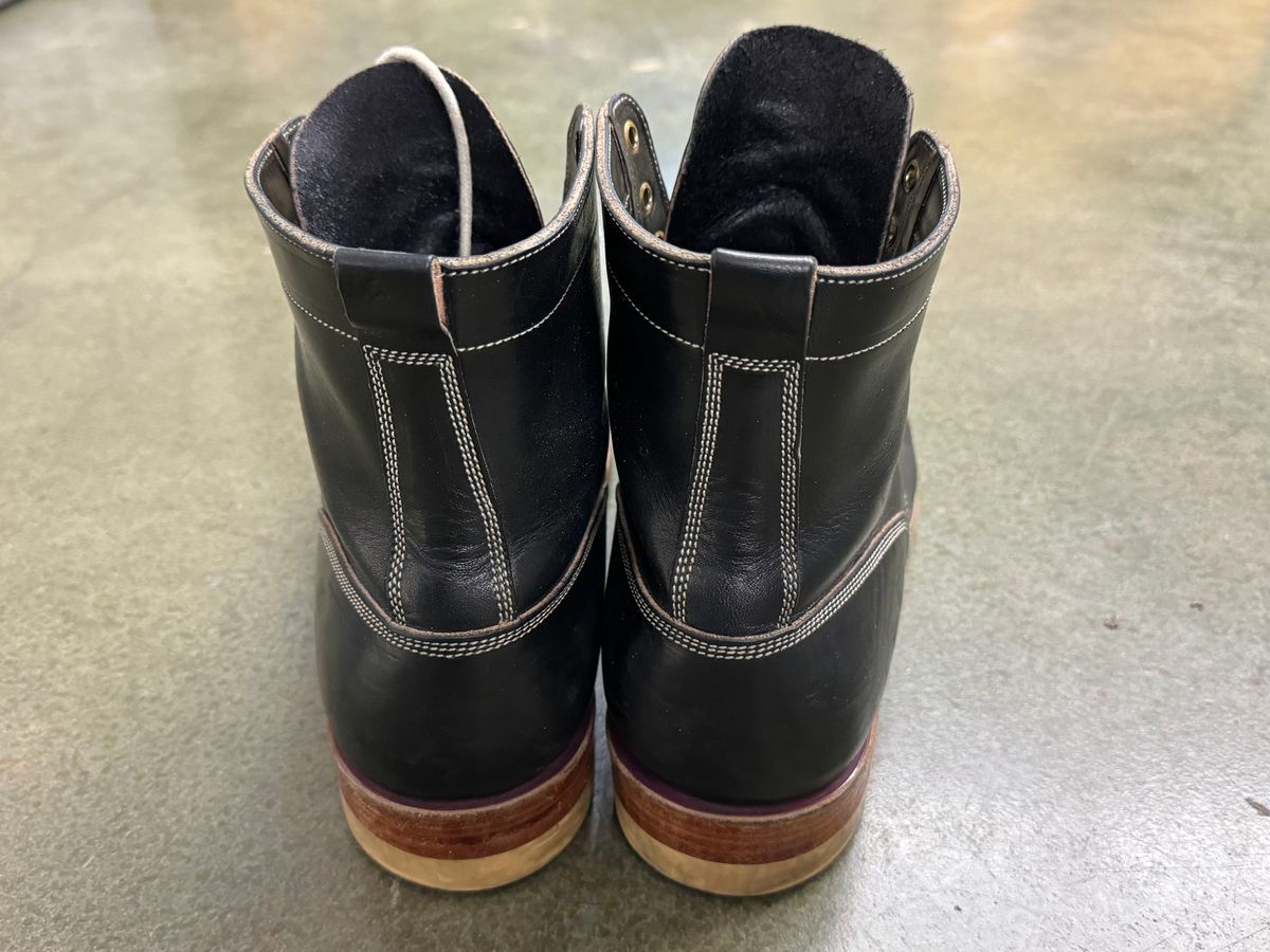 Photo by GalaxyGuy on December 5, 2023 of the Onderhoud x Stitchdown Moc Toe in Wickett & Craig Black Traditional Harness.