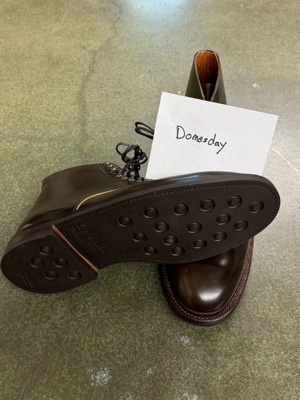 Photo by GalaxyGuy on October 2, 2024 of the Grant Stone Edward Boot in Horween Maduro Shell Cordovan.