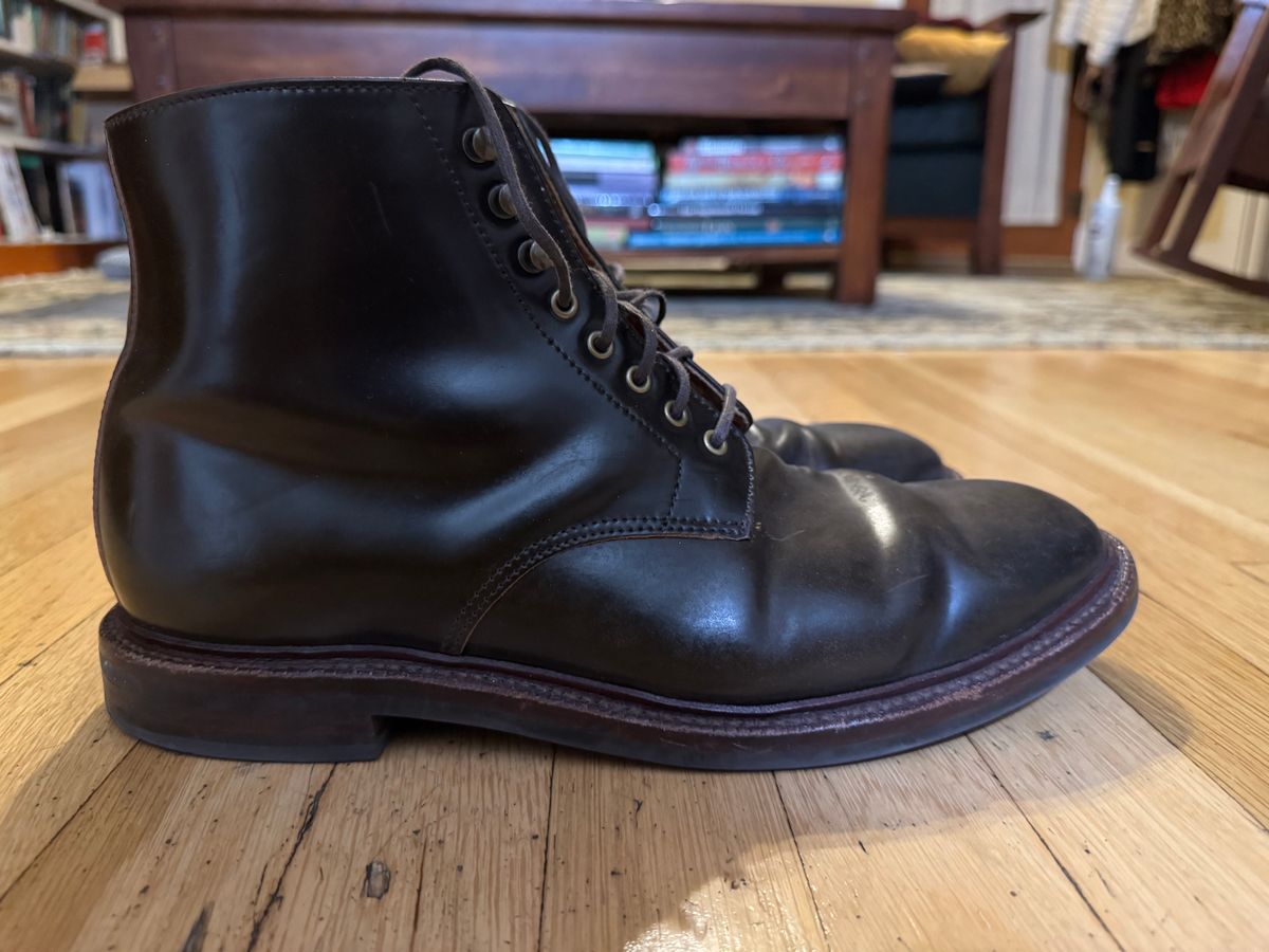 Photo by GalaxyGuy on December 6, 2024 of the Grant Stone Edward Boot in Horween Maduro Shell Cordovan.