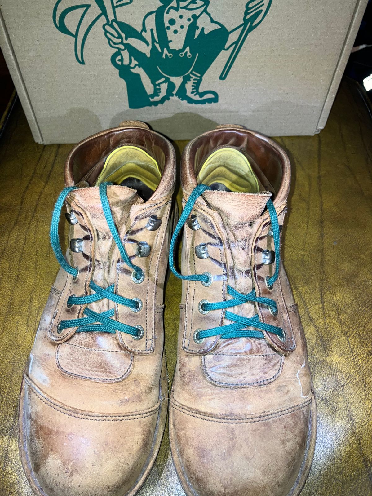 Photo by sigben59 on February 3, 2026 of the Jim Green African Ranger – Leather Midsole in Fudge Crazy Horse.