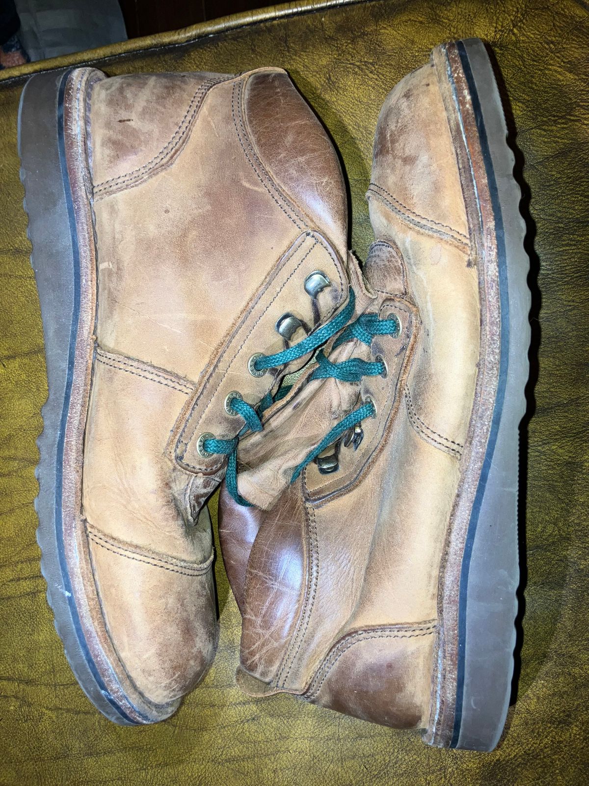 Photo by sigben59 on April 5, 2026 of the Jim Green African Ranger – Leather Midsole in Fudge Crazy Horse.