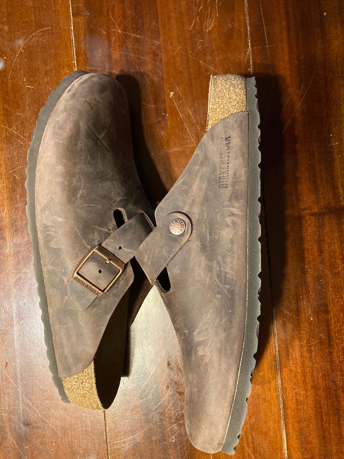 Photo by sigben59 on November 4, 2023 of the Birkenstock Boston in Habana Oiled Leather.