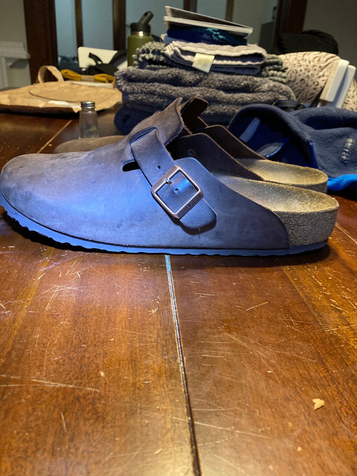 Photo by sigben59 on March 6, 2024 of the Birkenstock Boston in Habana Oiled Leather.