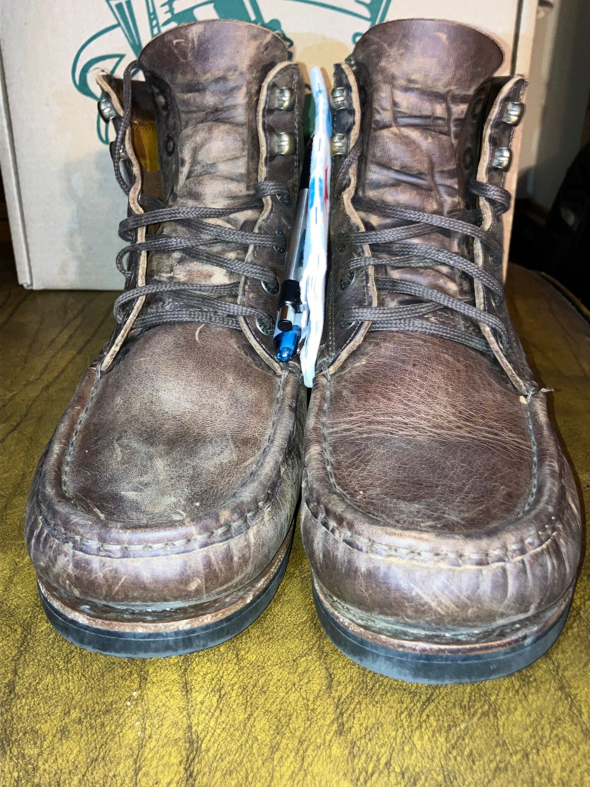 Photo by sigben59 on November 2, 2025 of the Jim Green Meander – Moc-Toe in Bronco Brown - Oily Pull Up.