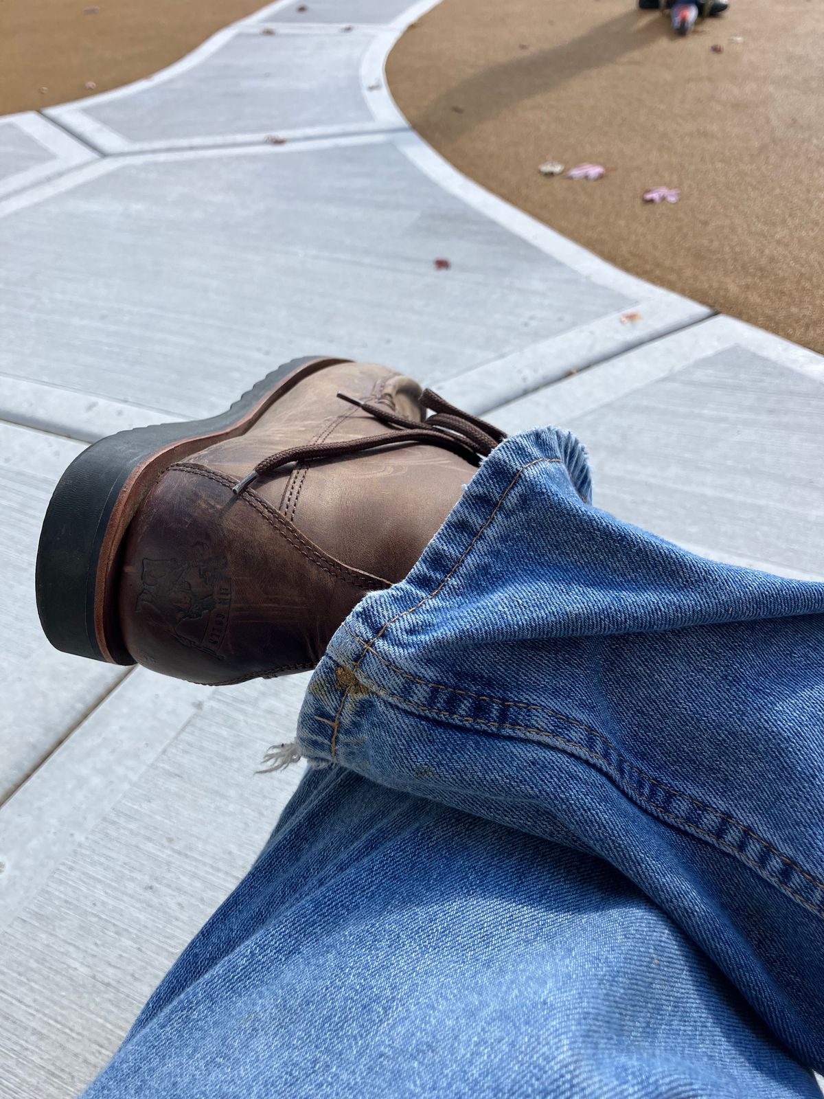 Photo by sigben59 on November 1, 2025 of the Jim Green Meander – Moc-Toe in Bronco Brown - Oily Pull Up.