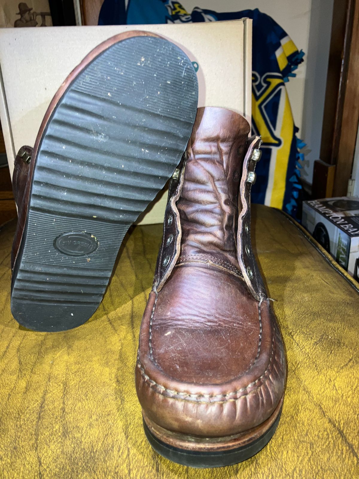 Photo by sigben59 on December 4, 2025 of the Jim Green Meander – Moc-Toe in Bronco Brown - Oily Pull Up.