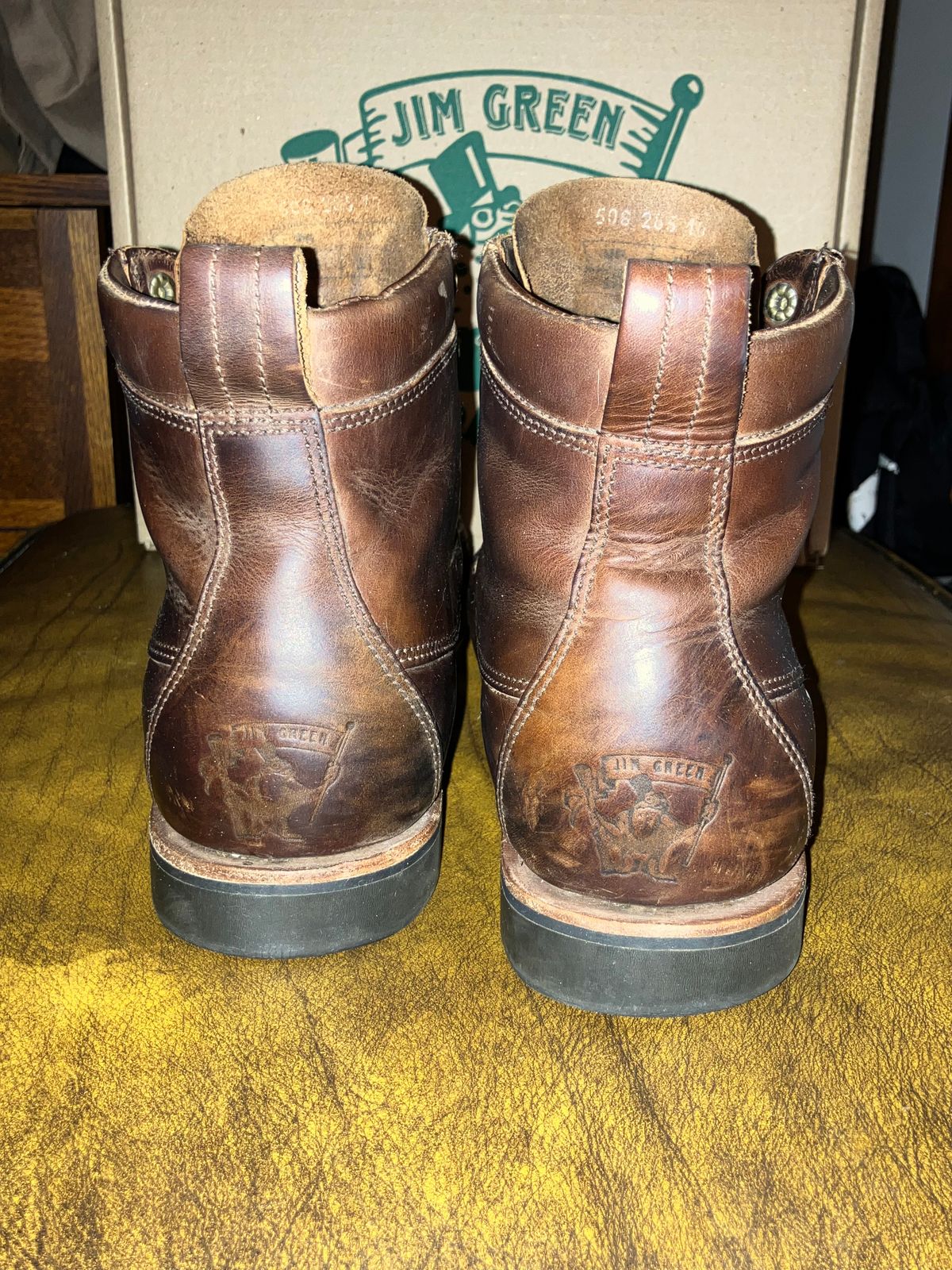 Photo by sigben59 on January 5, 2026 of the Jim Green Meander – Moc-Toe in Bronco Brown - Oily Pull Up.