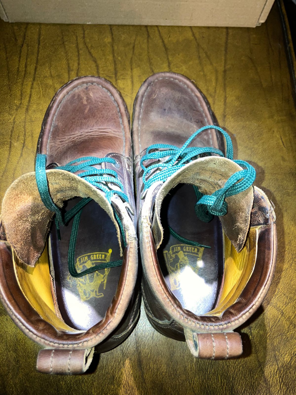 Photo by sigben59 on March 5, 2026 of the Jim Green Meander – Moc-Toe in Bronco Brown - Oily Pull Up.