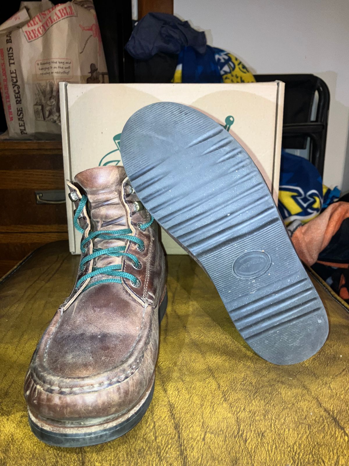 Photo by sigben59 on April 5, 2026 of the Jim Green Meander – Moc-Toe in Bronco Brown - Oily Pull Up.