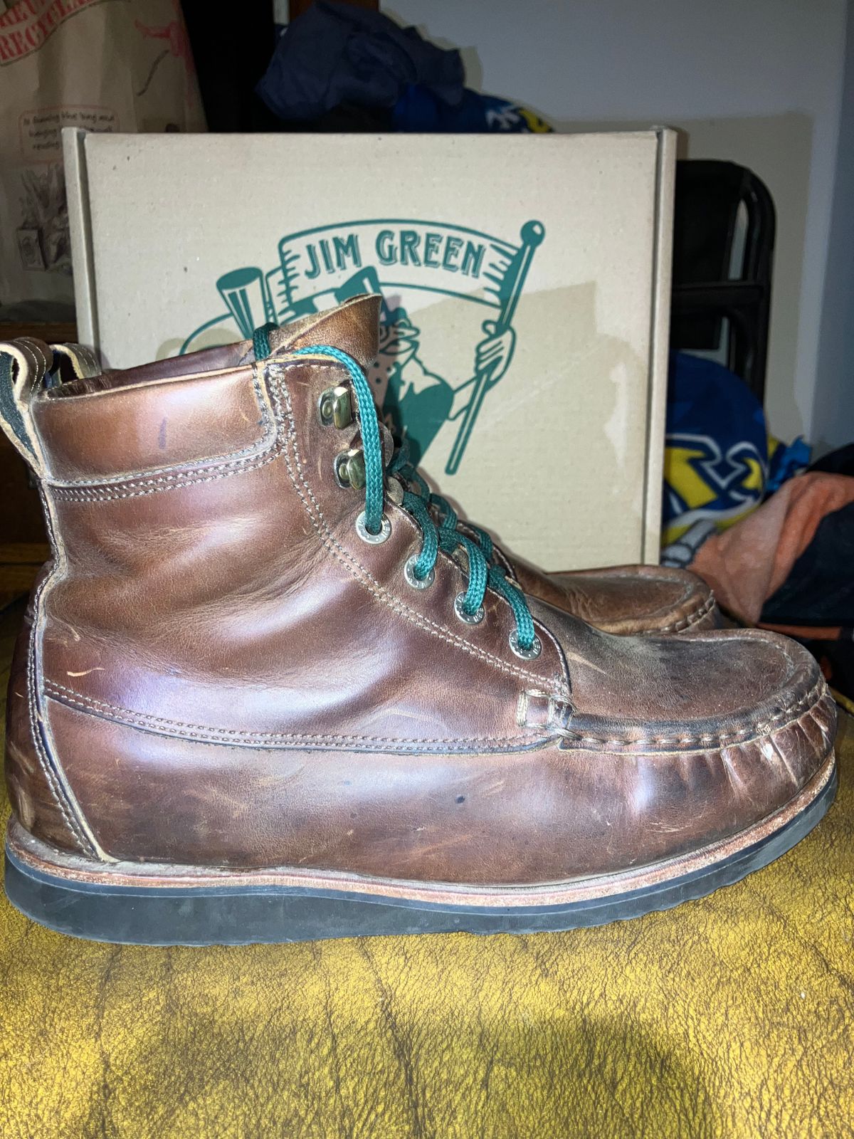 Photo by sigben59 on April 5, 2026 of the Jim Green Meander – Moc-Toe in Bronco Brown - Oily Pull Up.