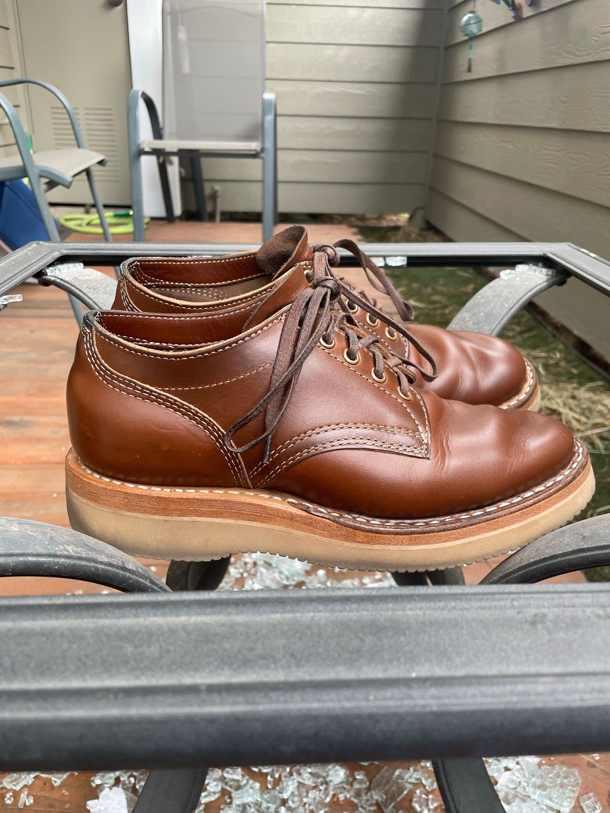 Photo by mrchaselm on December 1, 2022 of the White's Oxford in Horween British Tan Chromexcel.