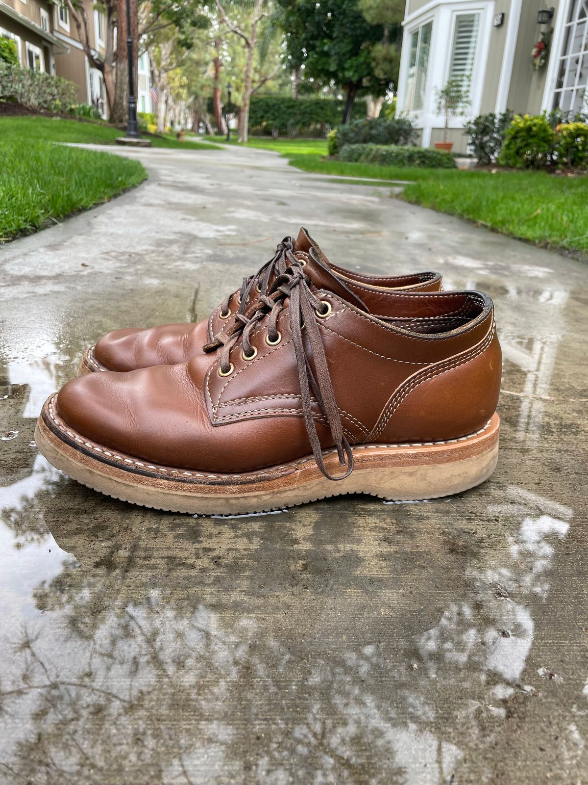 Photo by mrchaselm on January 4, 2023 of the White's Oxford in Horween British Tan Chromexcel.