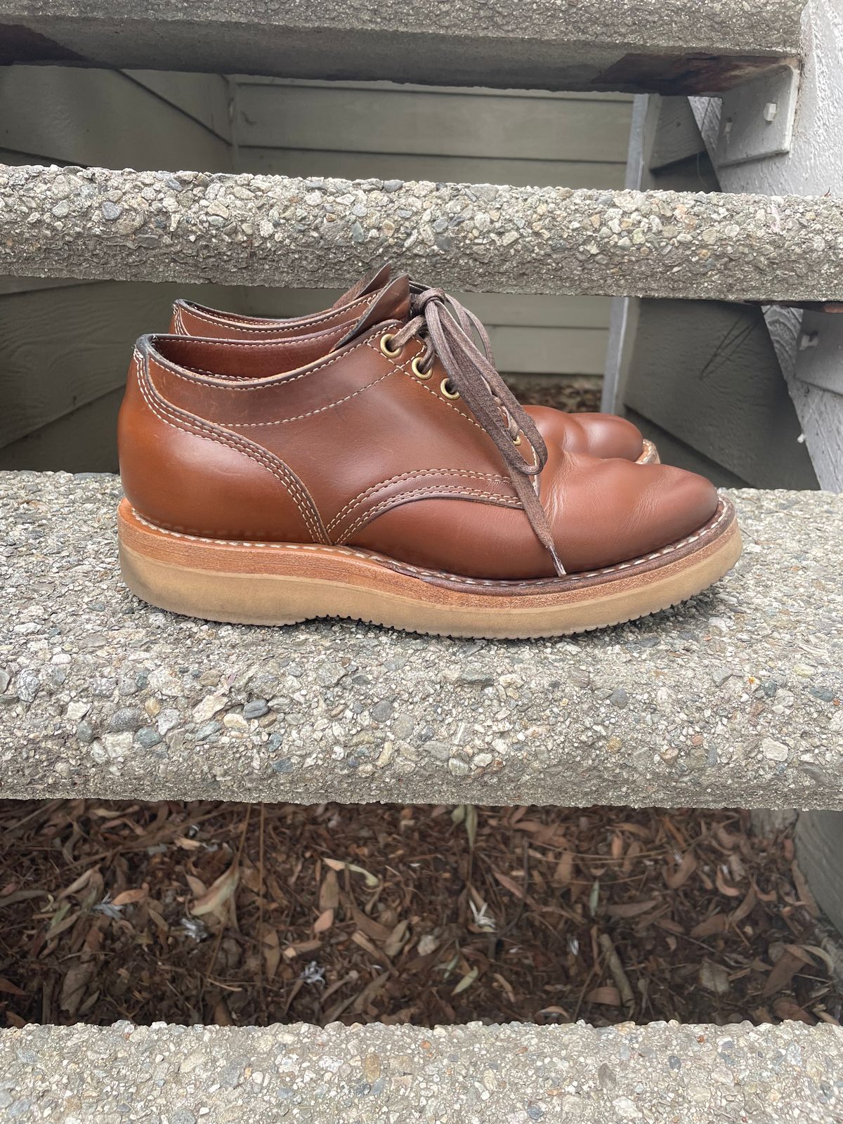 Photo by mrchaselm on February 3, 2023 of the White's Oxford in Horween British Tan Chromexcel.