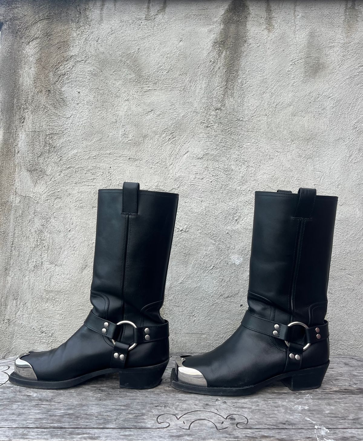 Photo by dring on April 3, 2024 of the Gucci Harness Boots in Black Calf.