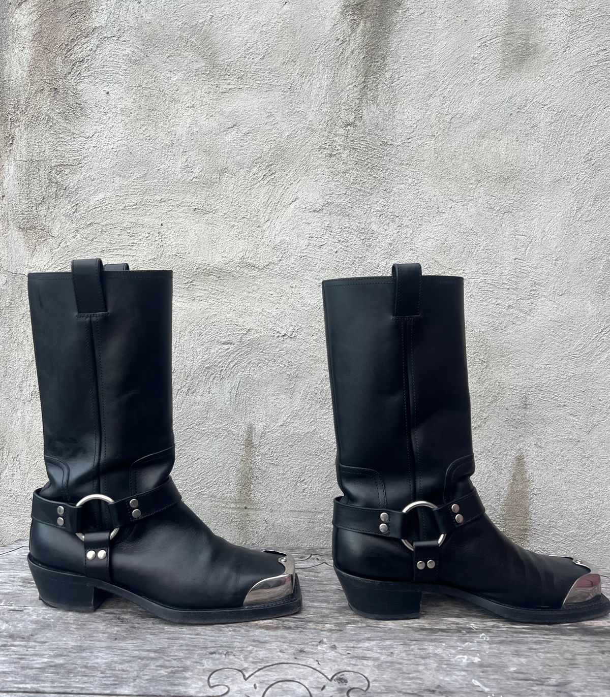Photo by dring on April 3, 2024 of the Gucci Harness Boots in Black Calf.