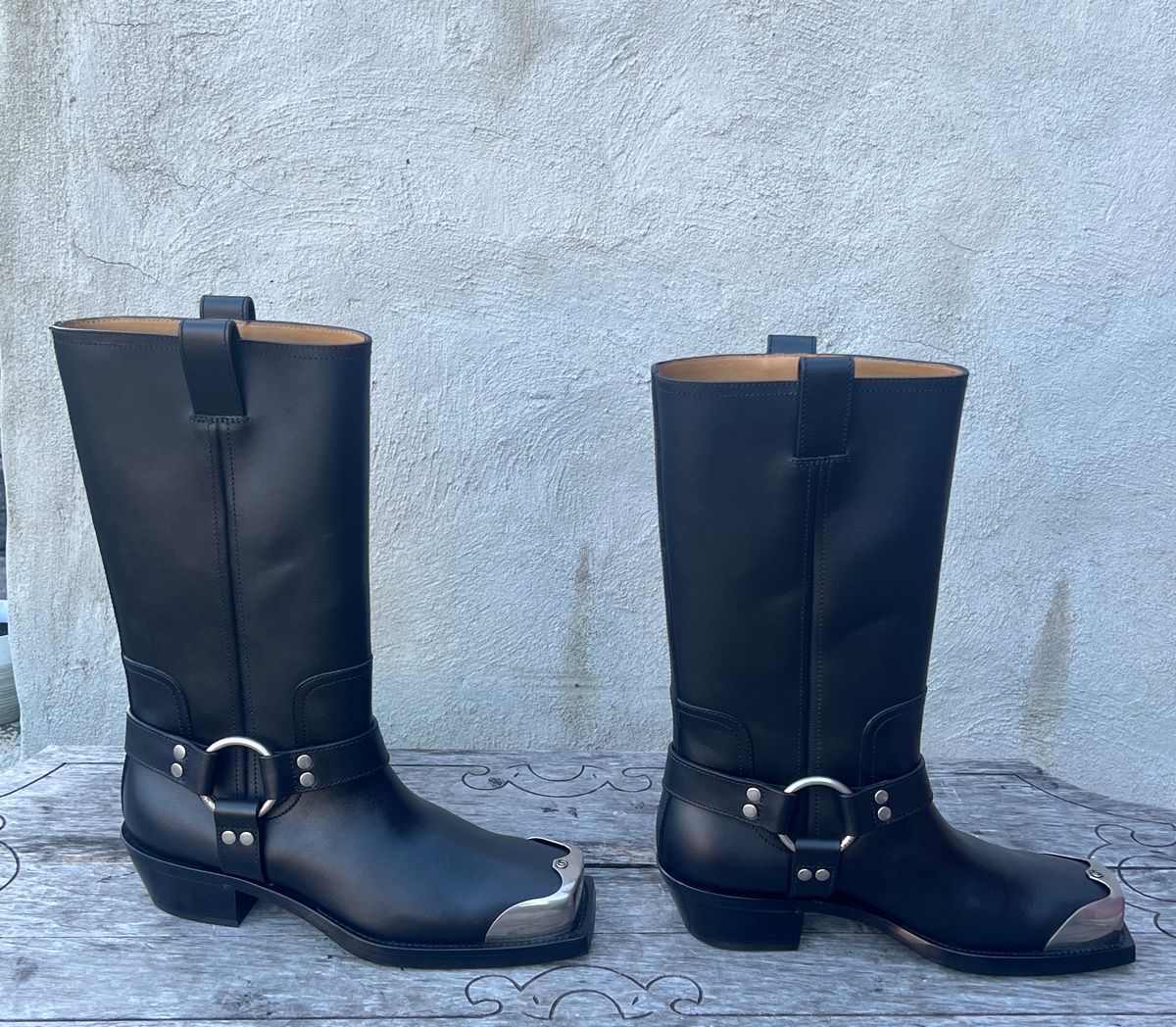 Photo by dring on November 2, 2023 of the Gucci Harness Boots in Black Calf.