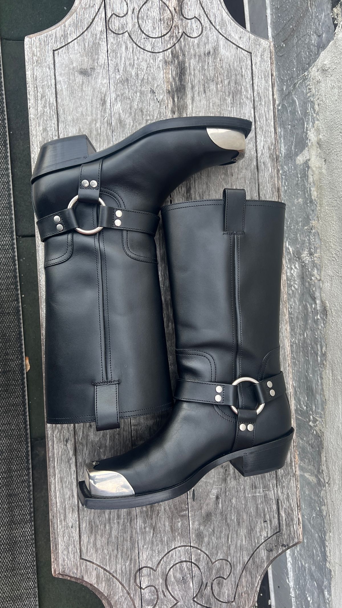 Photo by dring on December 5, 2023 of the Gucci Harness Boots in Black Calf.