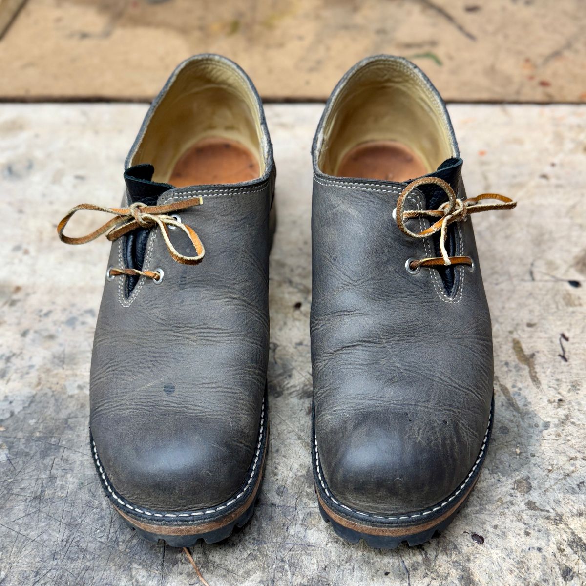 Photo by LimmerGuy on December 4, 2024 of the Peter limmer & Sons Custom Haferlschuh in Seidel Steel Gray Crazy Horse.