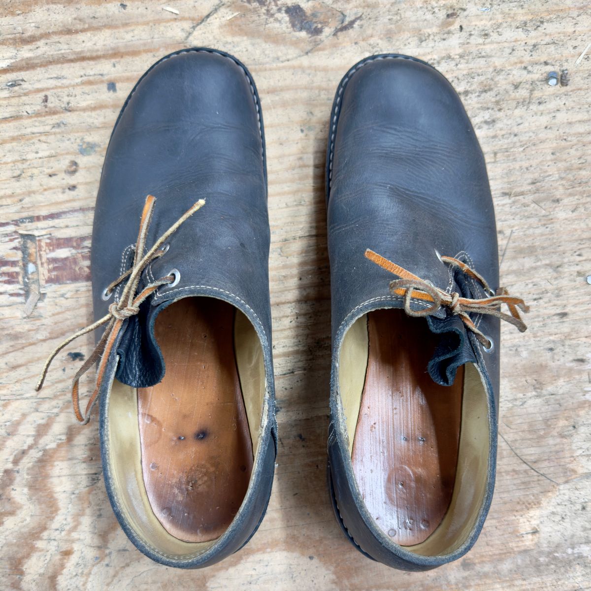 Photo by LimmerGuy on March 4, 2025 of the Peter limmer & Sons Custom Haferlschuh in Seidel Steel Gray Crazy Horse.