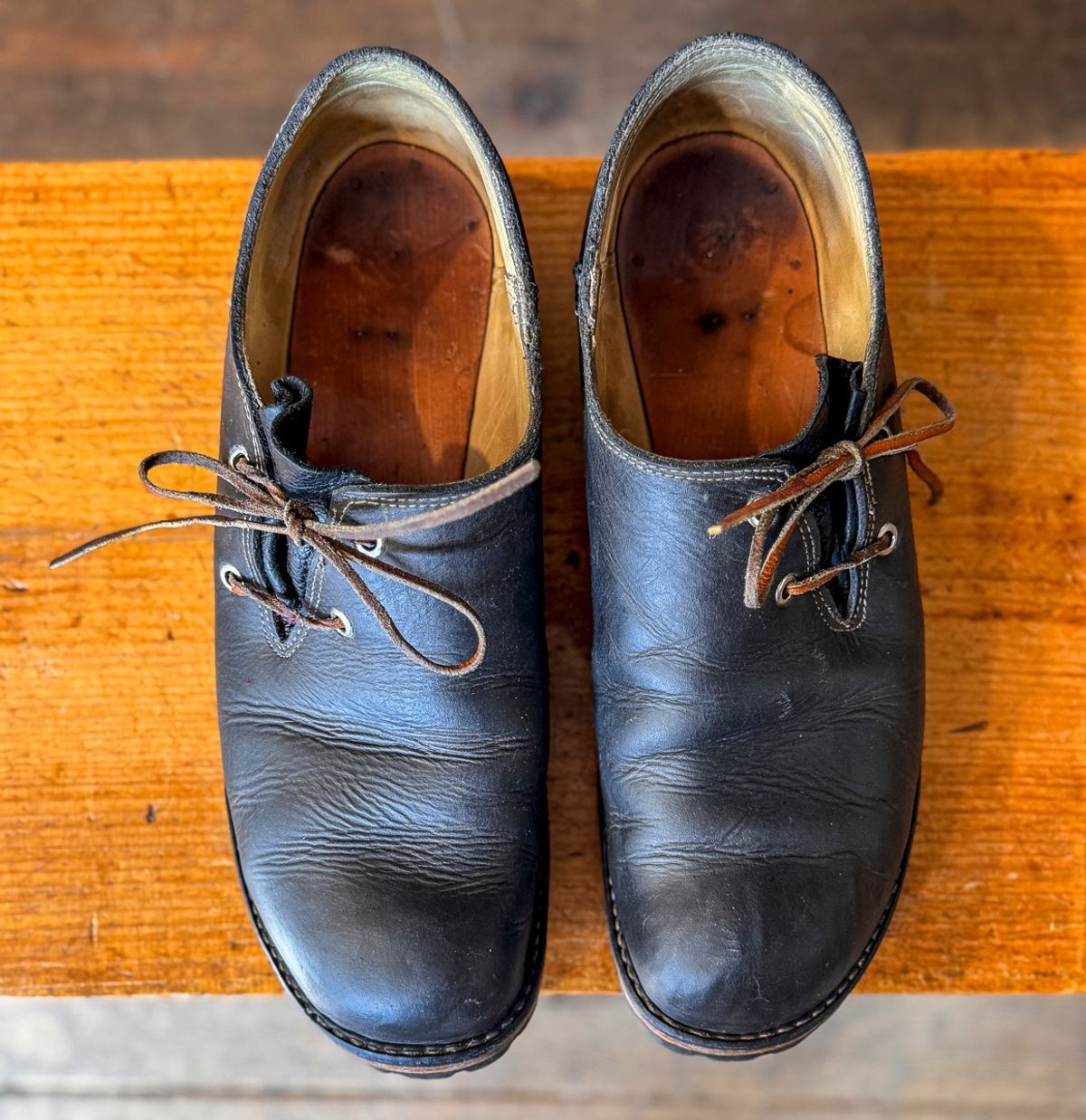 Photo by LimmerGuy on April 4, 2025 of the Peter limmer & Sons Custom Haferlschuh in Seidel Steel Gray Crazy Horse.