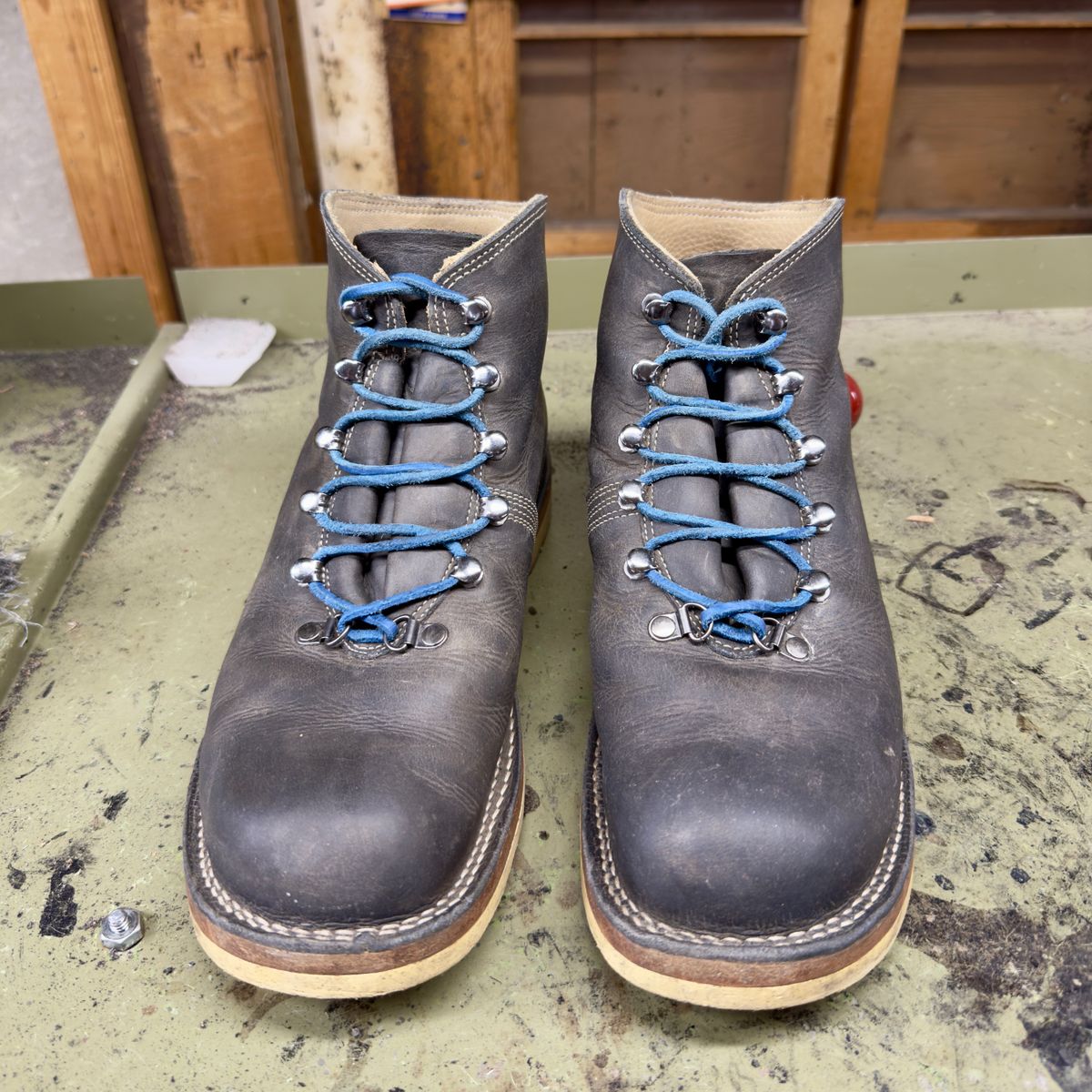 Photo by LimmerGuy on March 4, 2025 of the Peter Limmer & Sons Custom Model in Seidel Trail Crazy Horse.