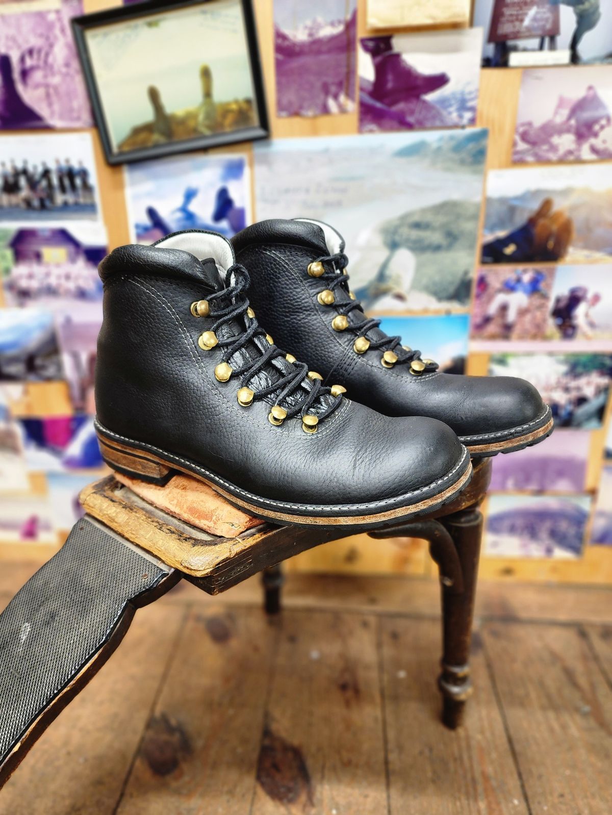 Photo by LimmerGuy on November 2, 2023 of the Peter Limmer & Sons Custom Model in Seidel Raindance: Limmer Edition.