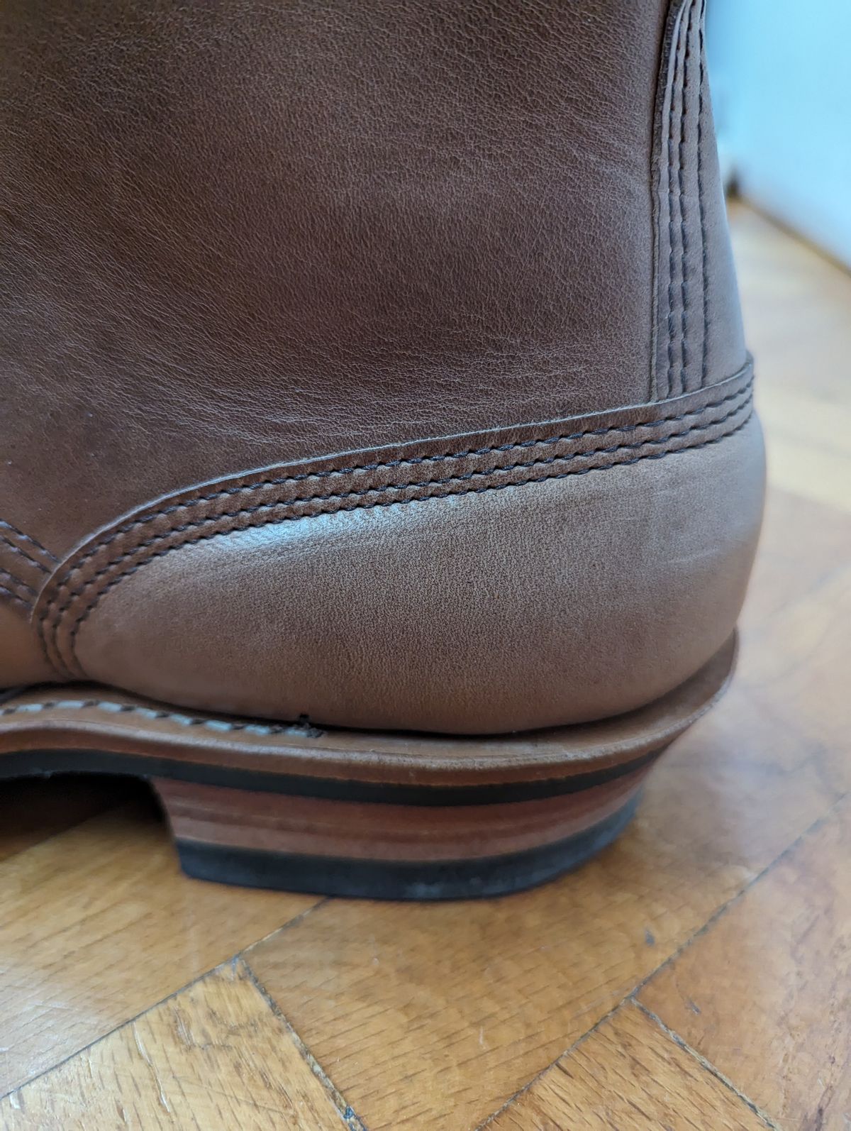 Photo by atmaster on January 6, 2024 of the White's Bounty Hunter in Horween Natural Chromexcel.