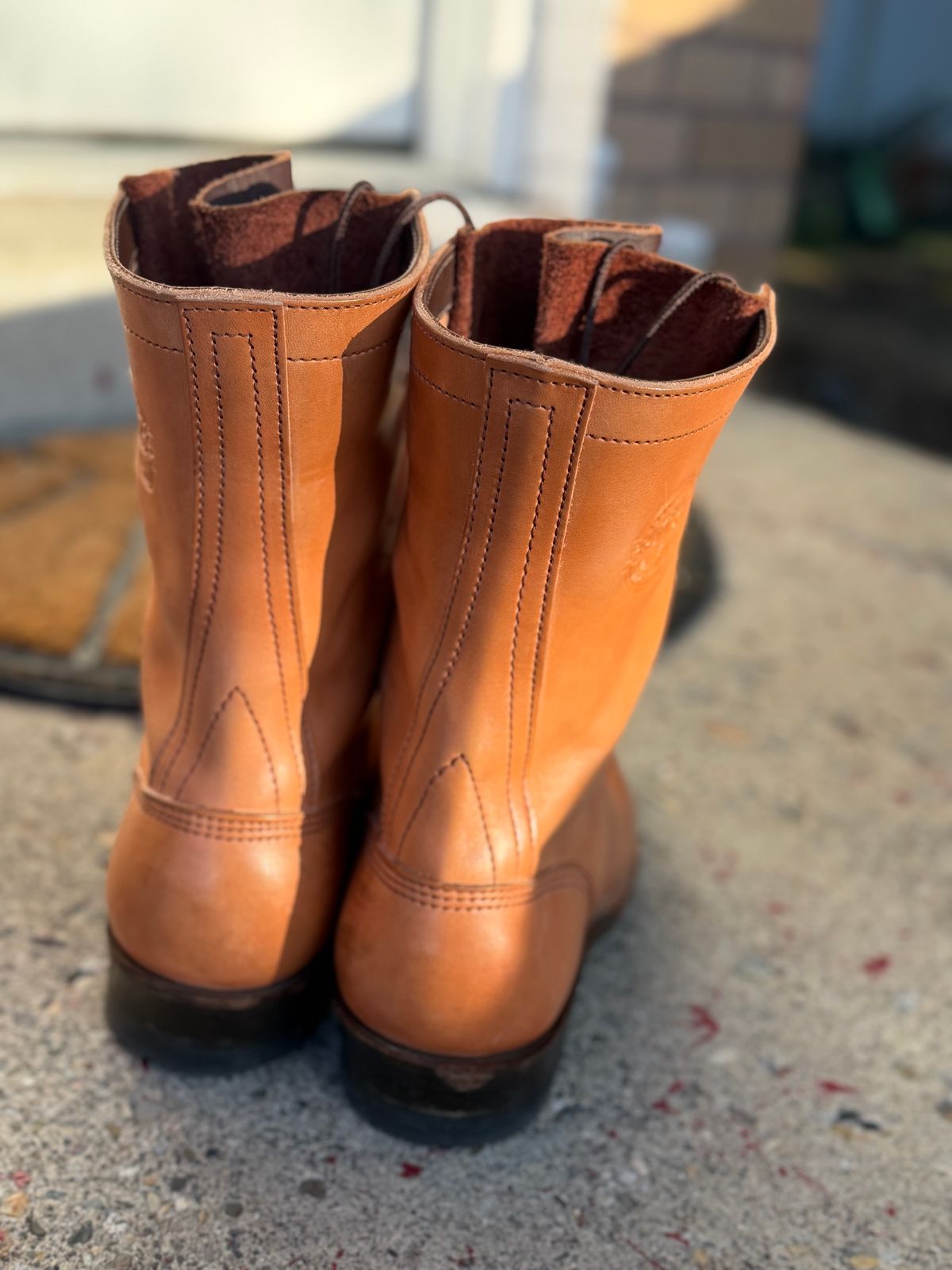 Photo by jayandhisboots on October 1, 2025 of the Frank's Boots Front Range in Wickett & Craig Natural Veg Tan.