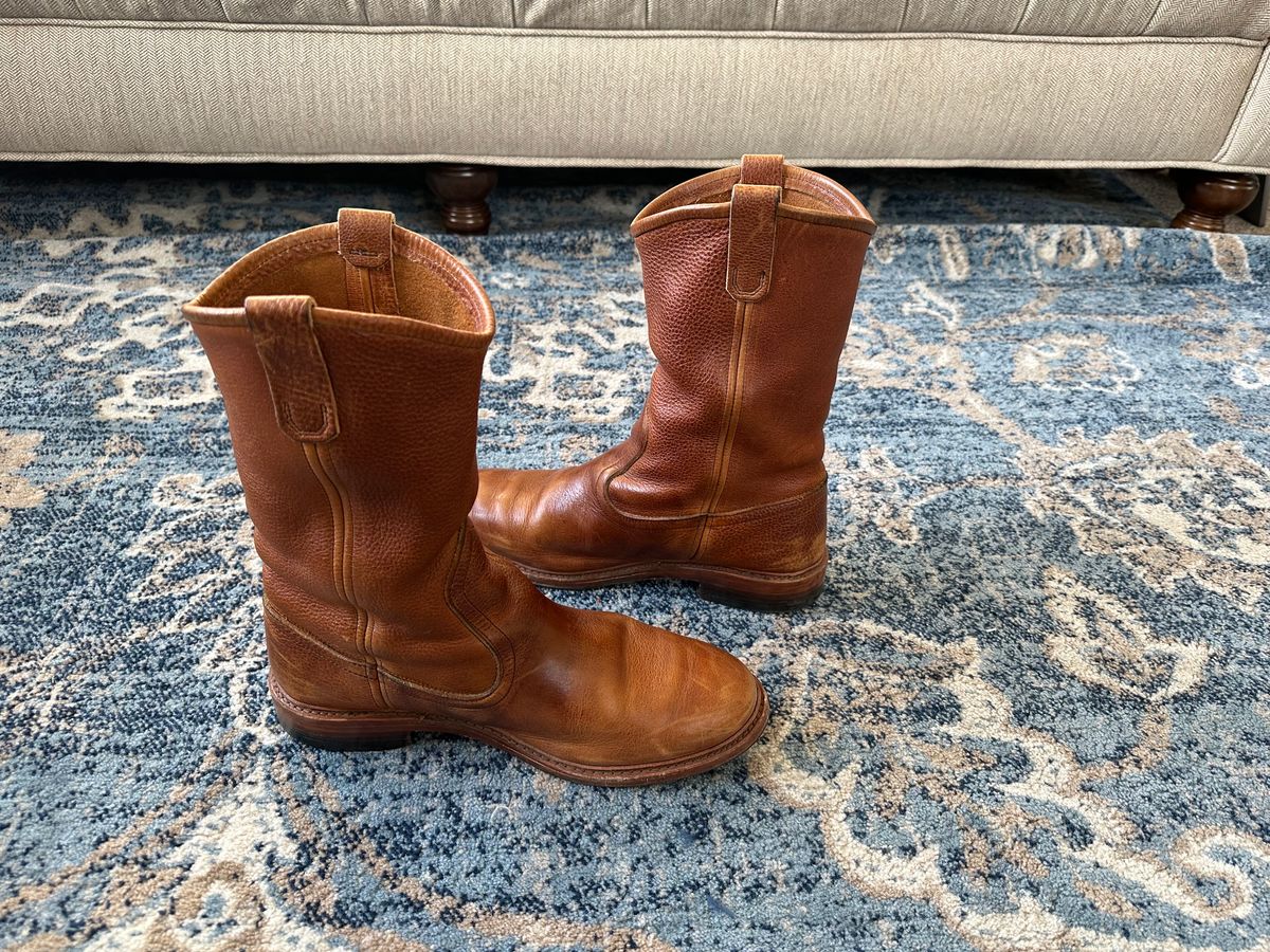 Photo by jayandhisboots on November 5, 2023 of the Allen Edmonds Dallas Roper in Horween Cheyenne Brown.