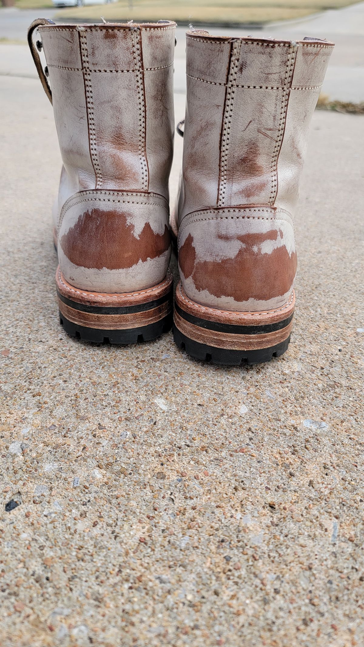 Photo by Jeppysboots on November 6, 2023 of the Oak Street Bootmakers Trench Boot in Volpi Whitewash Overdye Abetone.