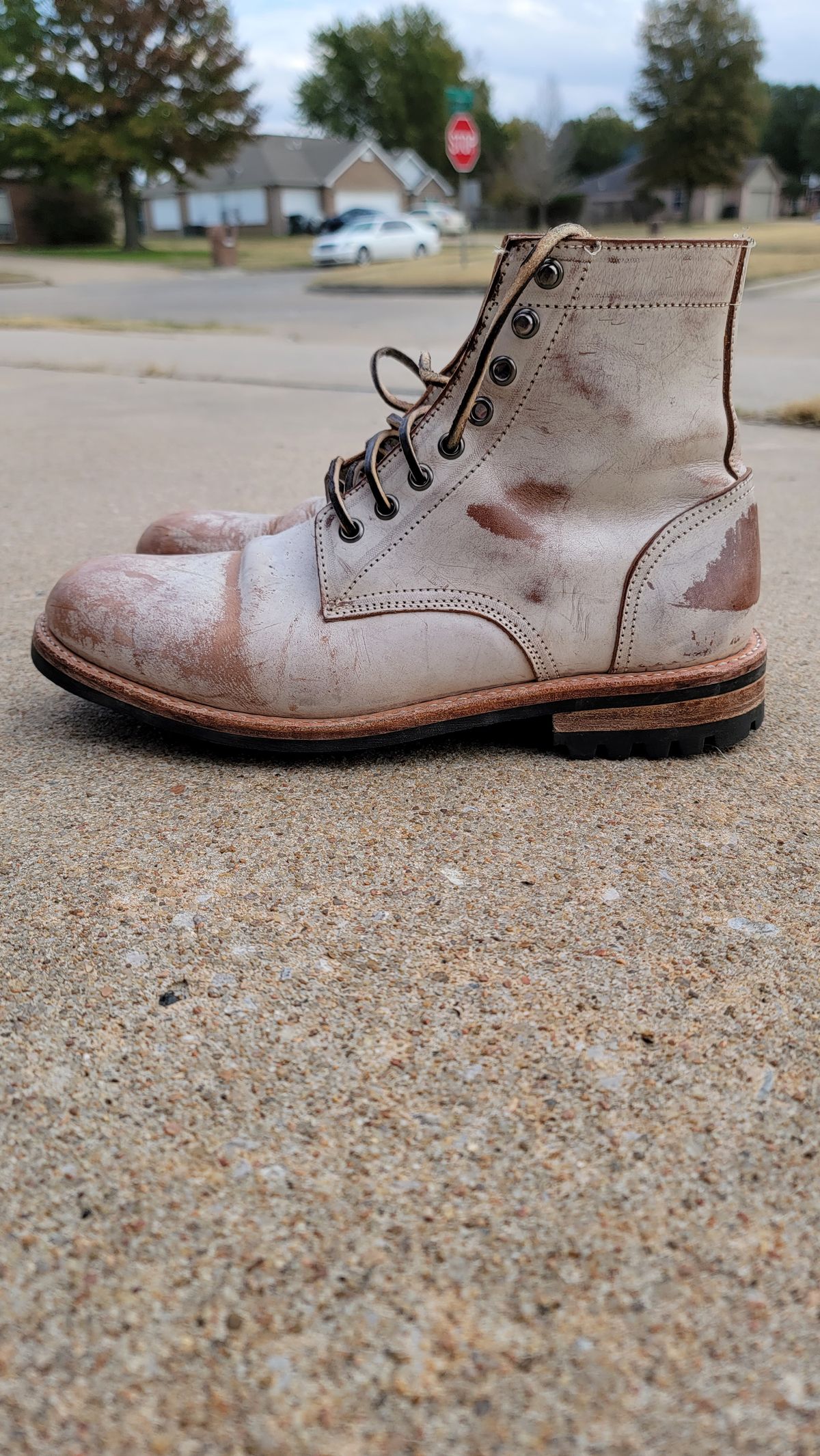 Photo by Jeppysboots on November 6, 2023 of the Oak Street Bootmakers Trench Boot in Volpi Whitewash Overdye Abetone.