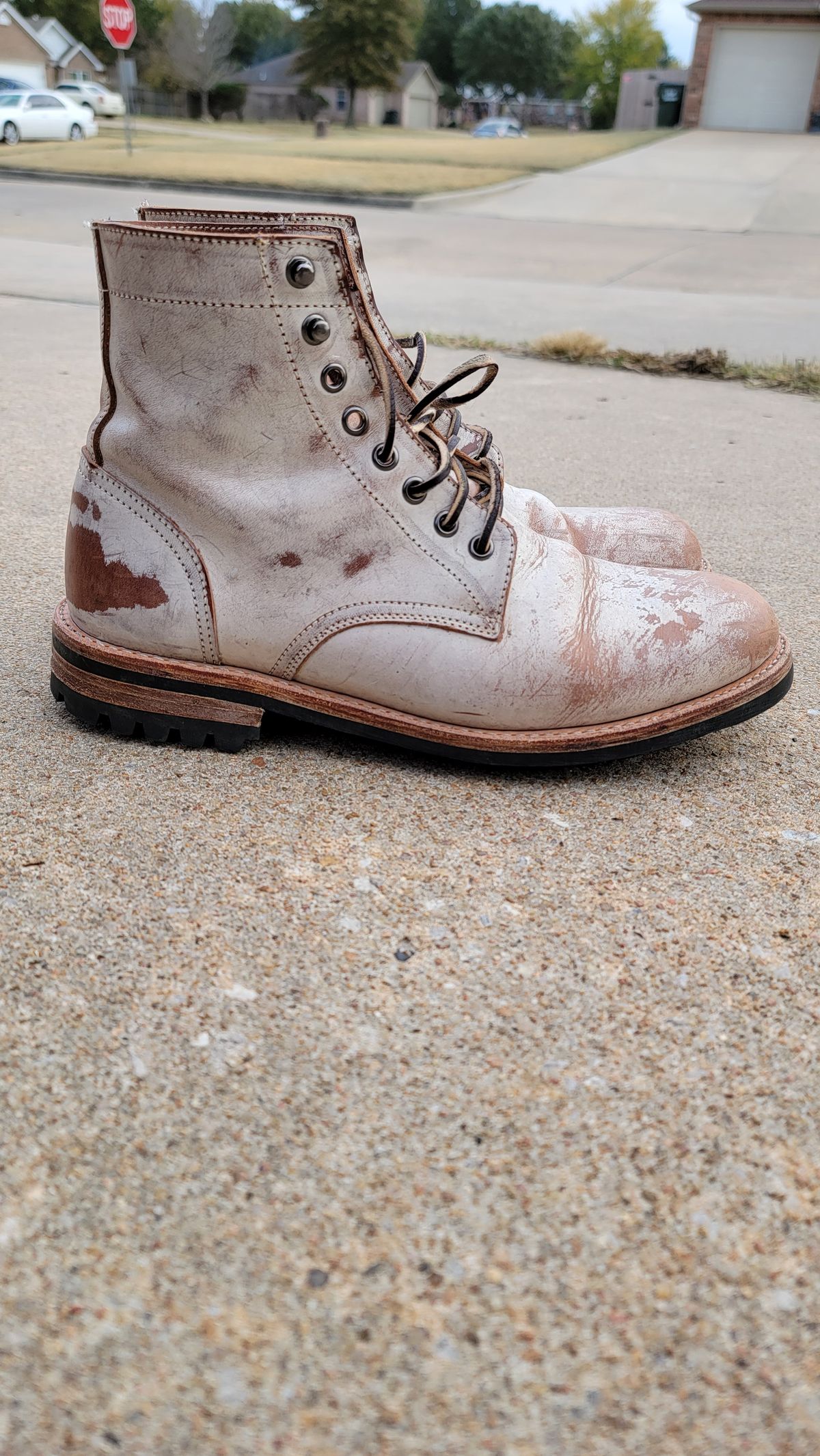 Photo by Jeppysboots on November 6, 2023 of the Oak Street Bootmakers Trench Boot in Volpi Whitewash Overdye Abetone.