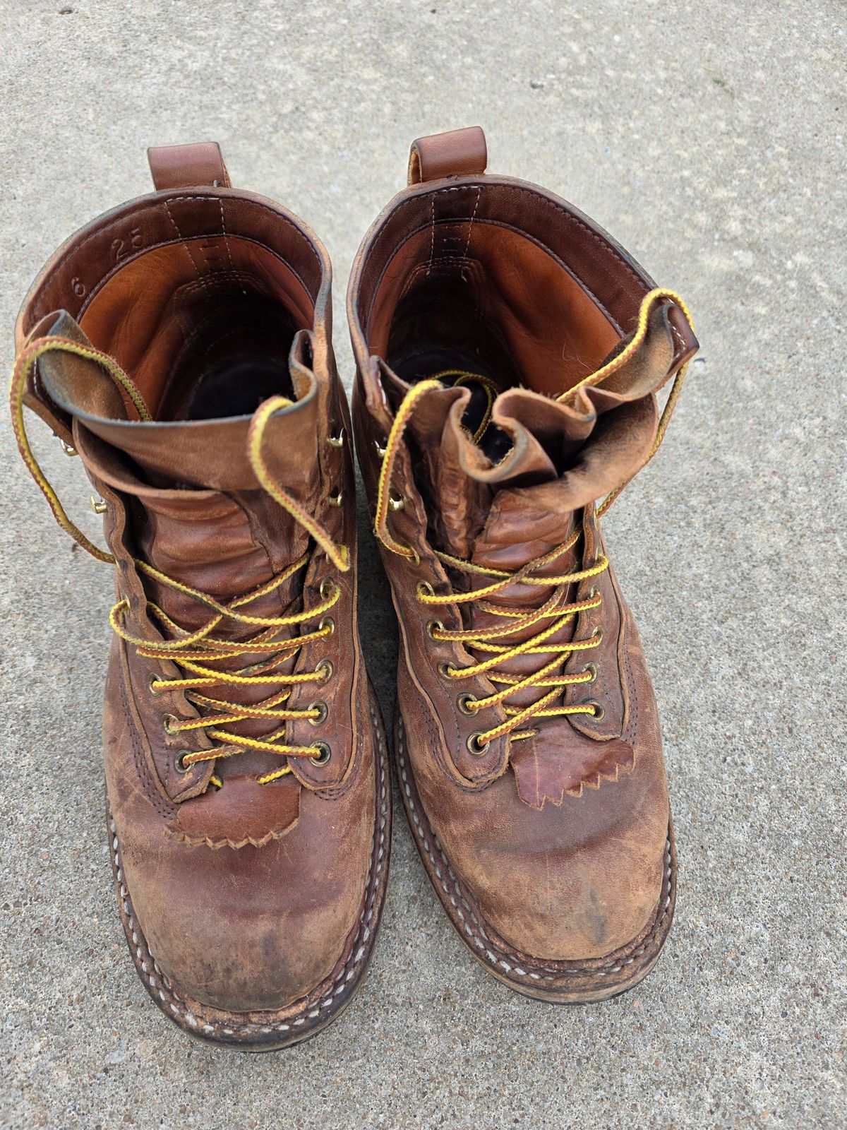 Photo by Jeppysboots on April 1, 2026 of the White's 350 Cutter in Toscanello Horsehide.