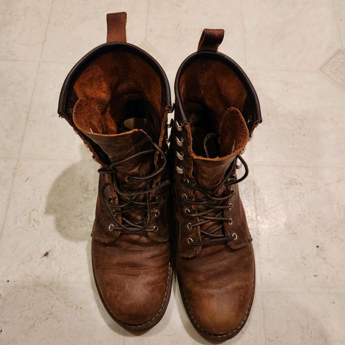 Photo by Jeppysboots on February 6, 2024 of the Red Wing Silversmith in S.B. Foot Copper Rough and Tough.