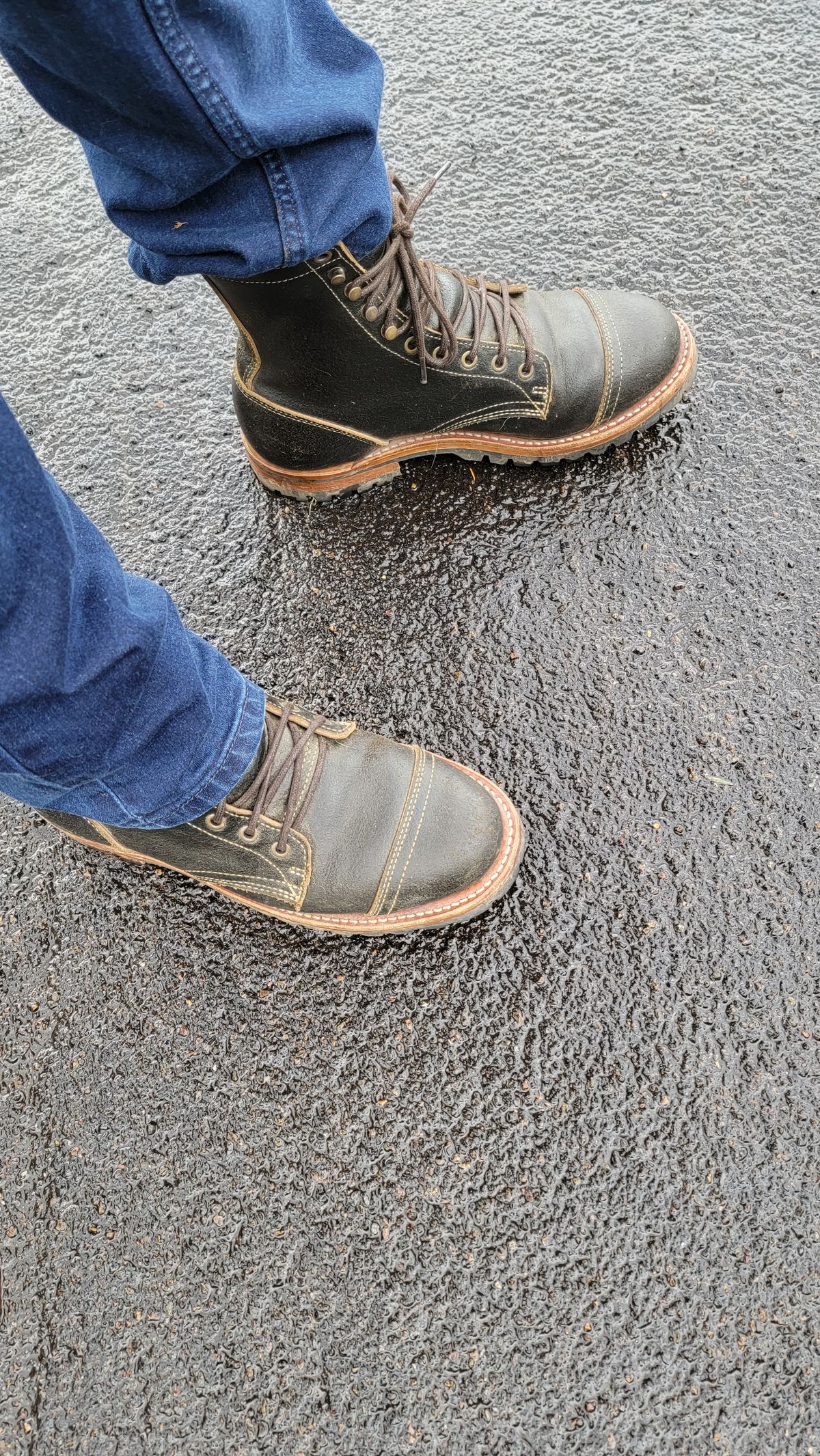 Photo by Jeppysboots on November 6, 2024 of the Truman Upland Boot in Horween Black Waxed Flesh.