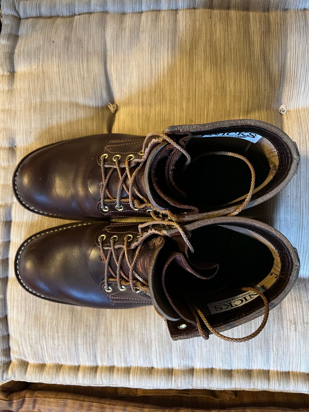 Photo by enarges on December 4, 2023 of the Nicks Americana in Horween Brown Chromexcel.