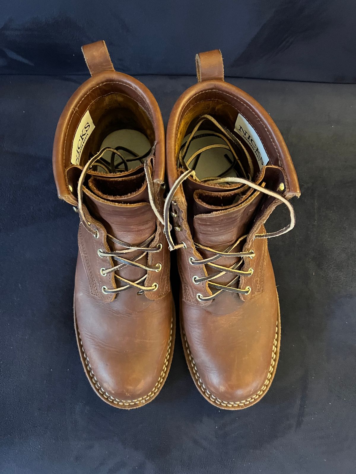 Photo by enarges on February 3, 2023 of the Nicks Falcon in Seidel 1964 Brown.